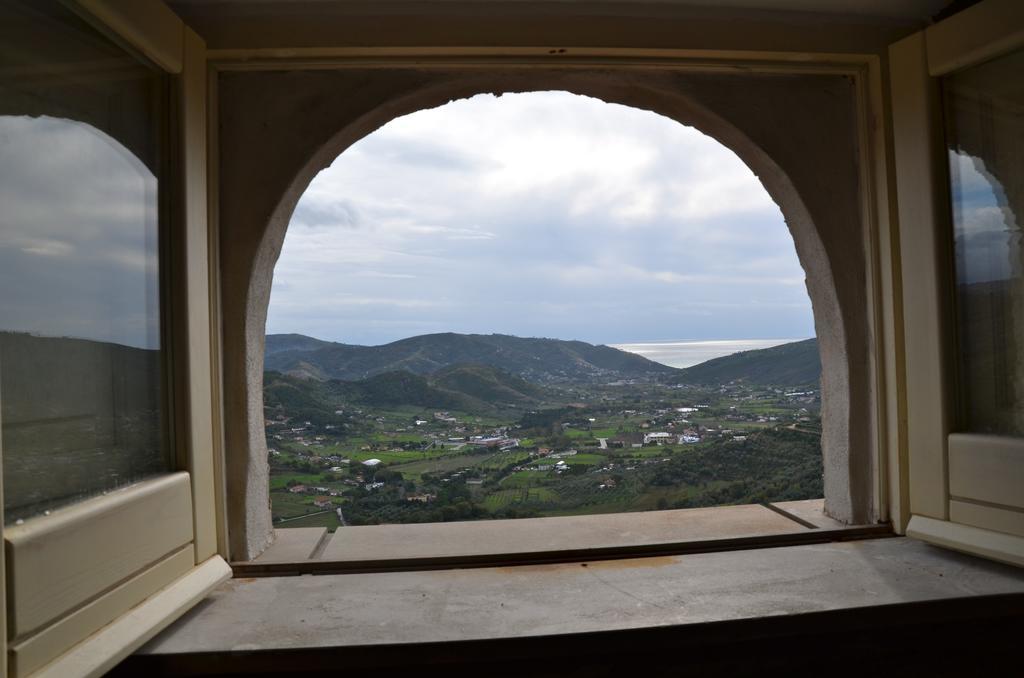 Residenza Matarazzo E Le Sue Soffitte Leilighet Castellabate Eksteriør bilde